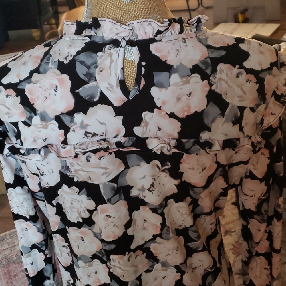 Karl Lagerfeld blouse - Picture 4 of 4